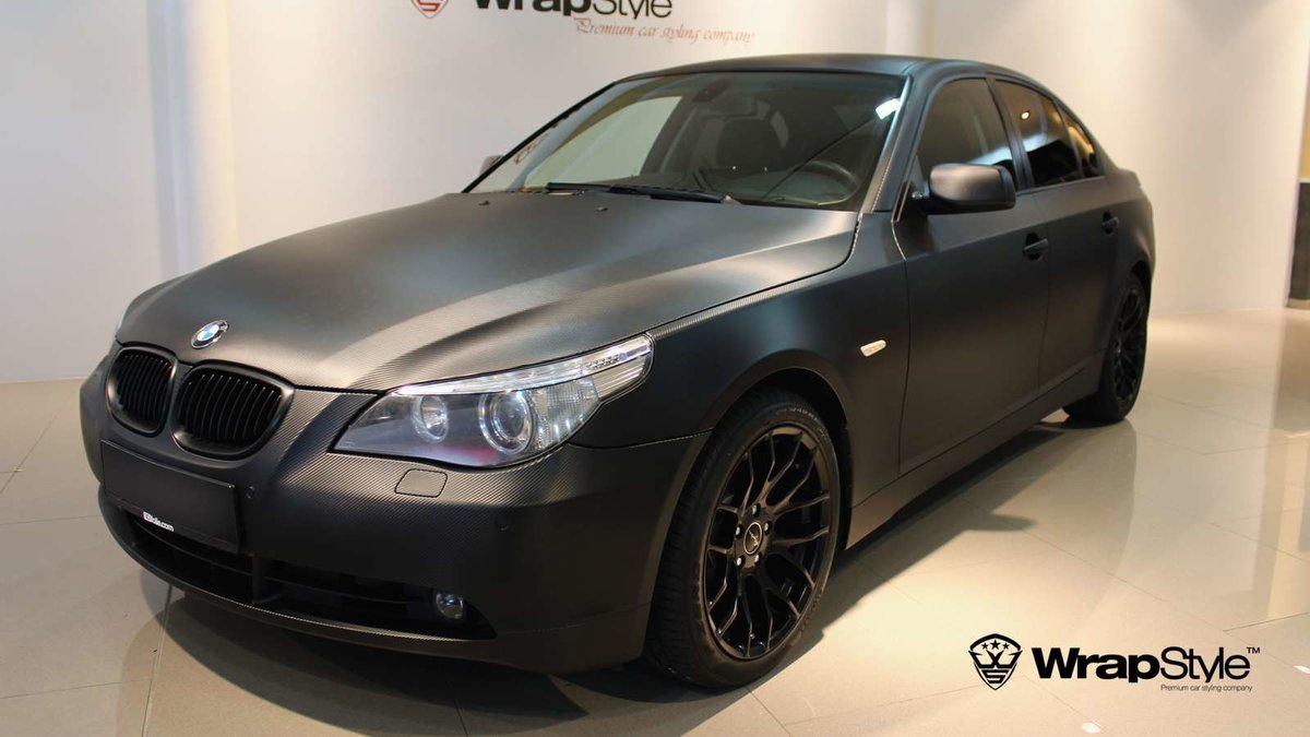 BMW 5 - Black Carbon wrap - cover