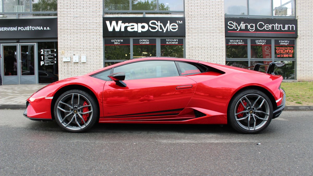 Lamborghini Huracan - Red Chrome wrap - img 2