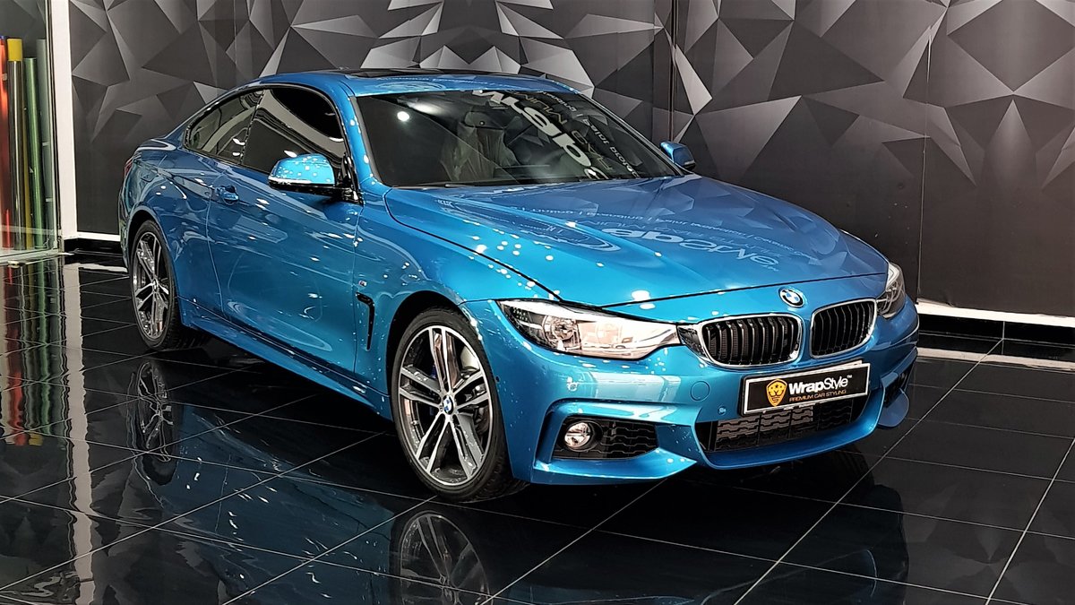 BMW 3 - Blue Gloss wrap - cover