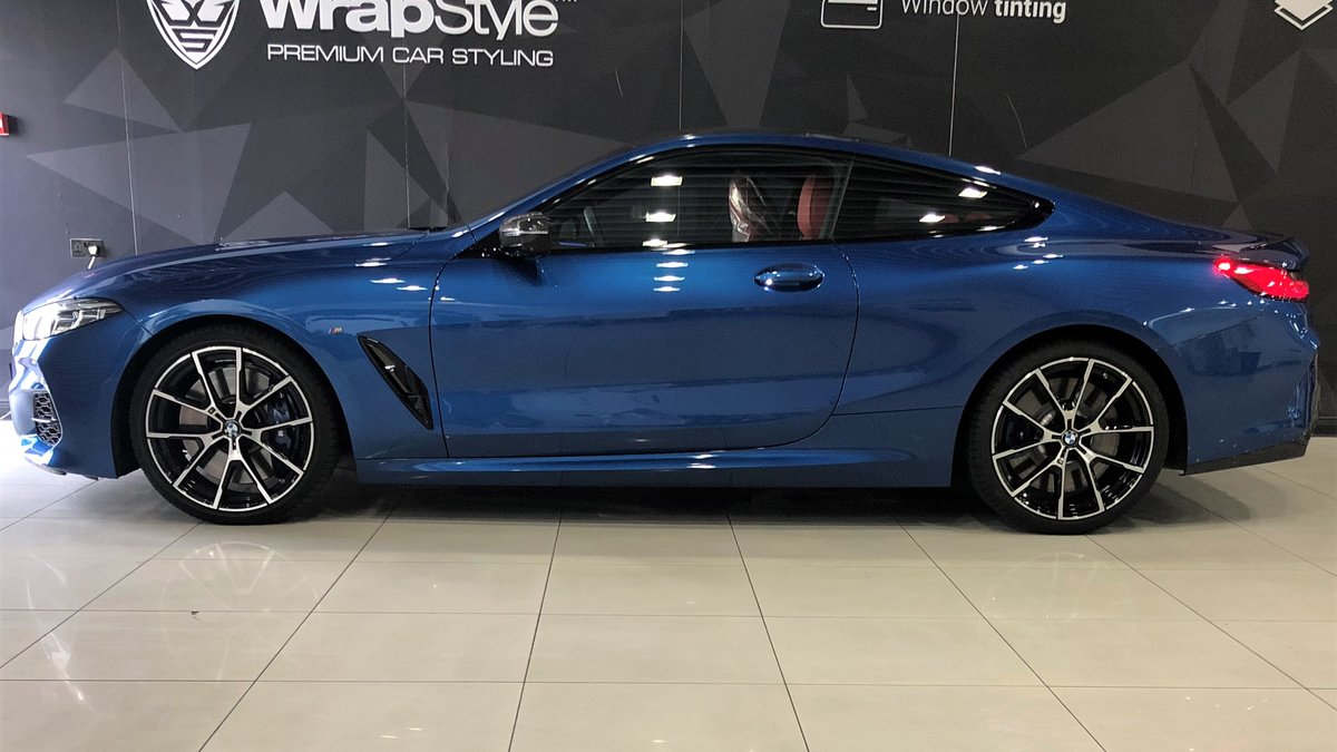 BMW 850i - Blue Gloss wrap - cover