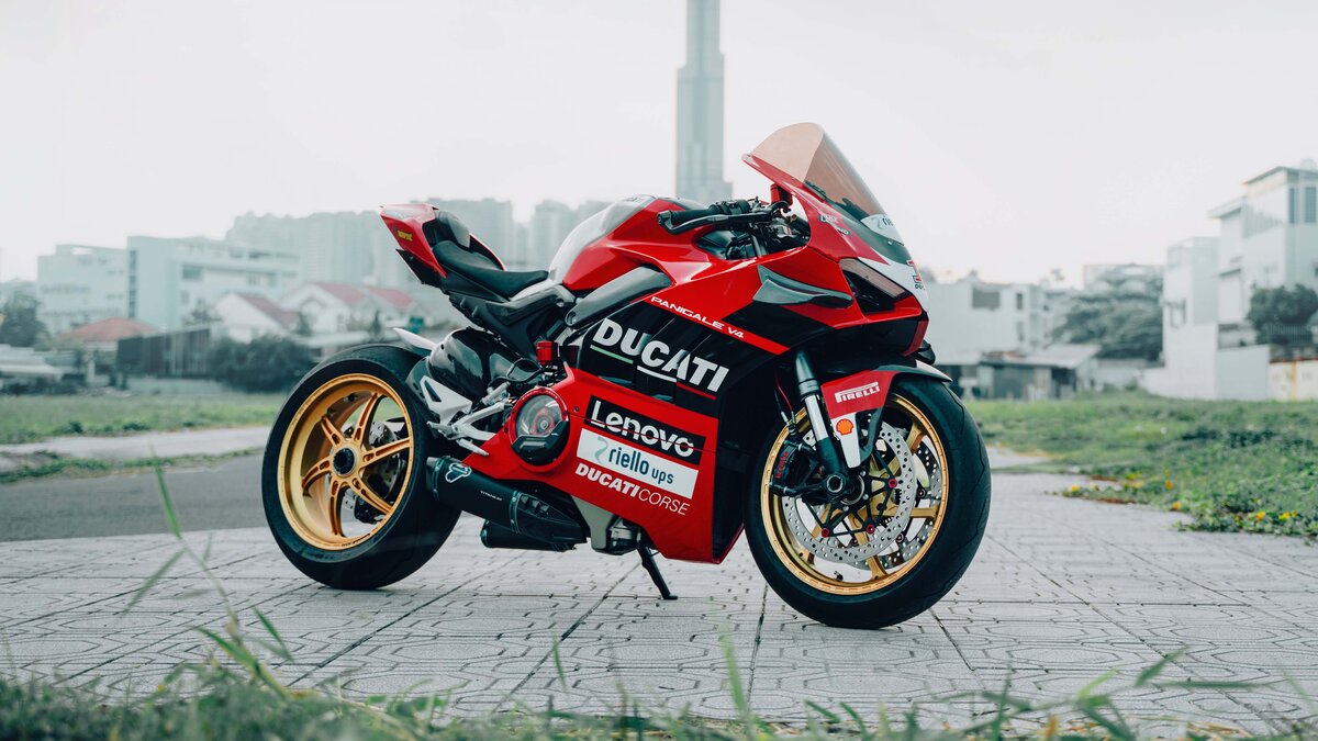 Ducati Panigale V4 - Racing Wrap - cover