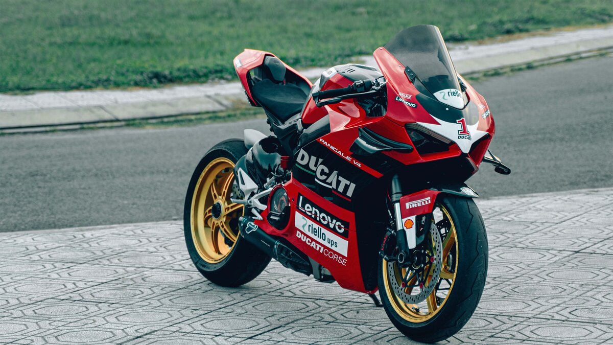 Ducati Panigale V4 - Racing Wrap - img 3