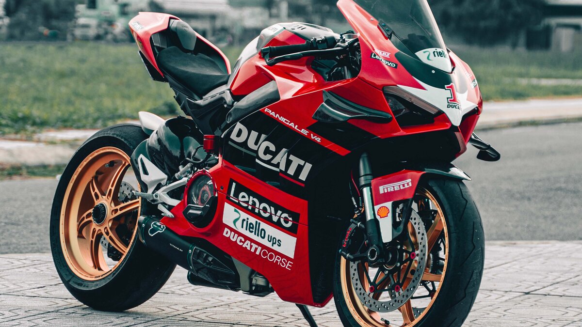 Ducati Panigale V4 - Racing Wrap - img 4