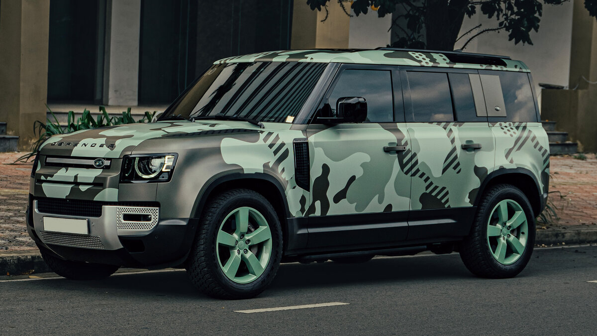 Land Rover Defender 75th Limited Edition - Green Camo Wrap - img 12