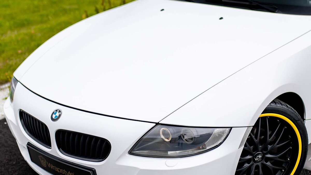 BMW Z4 - Black & White Wrap - img 1