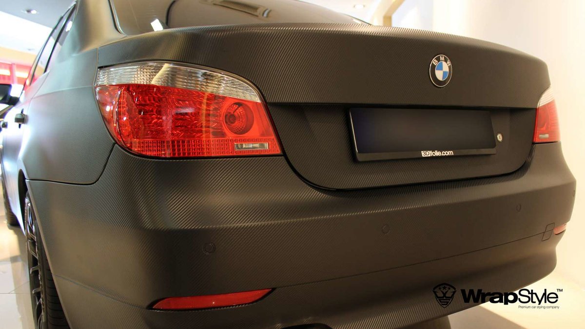 BMW 5 - Black Carbon wrap - img 1