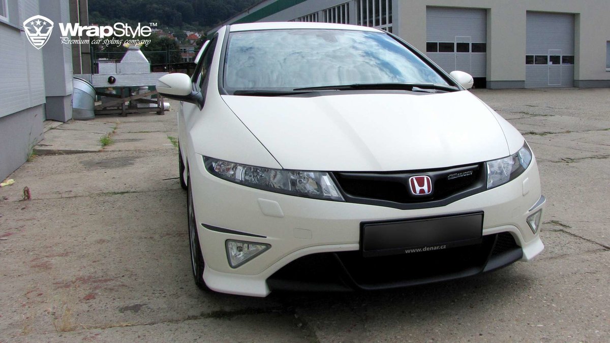 Honda Civic TypeR - White Matt wrap - img 3