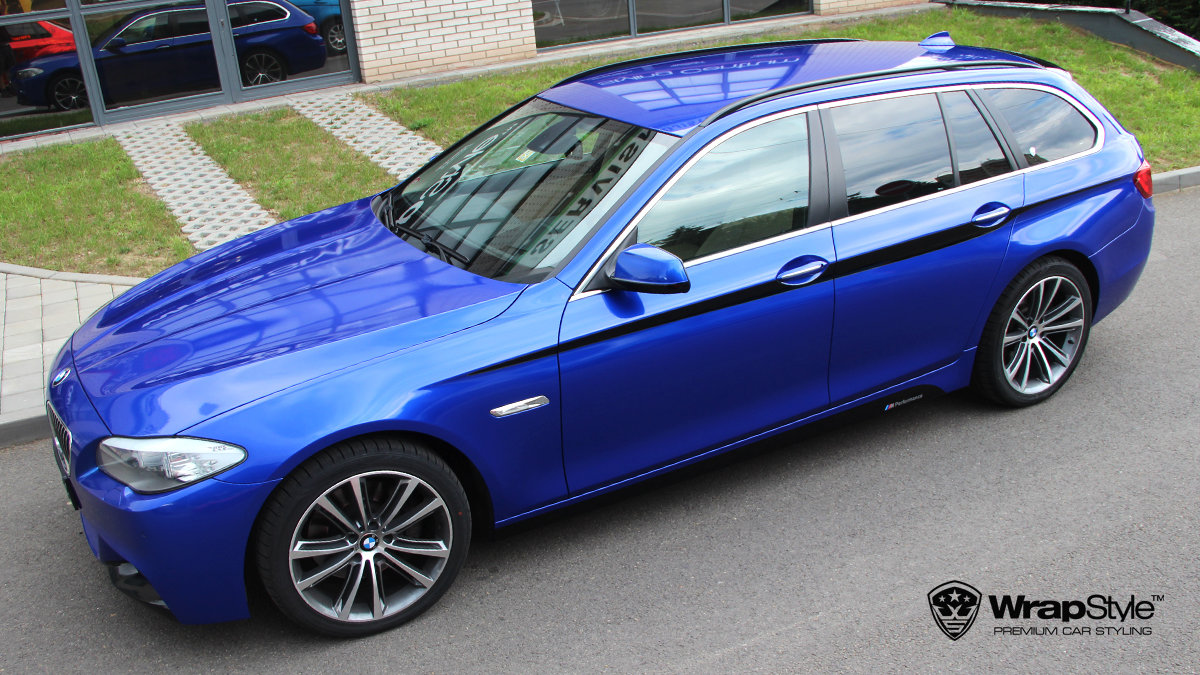BMW 5 - 3M Cosmic Blue Gloss wrap - img 1