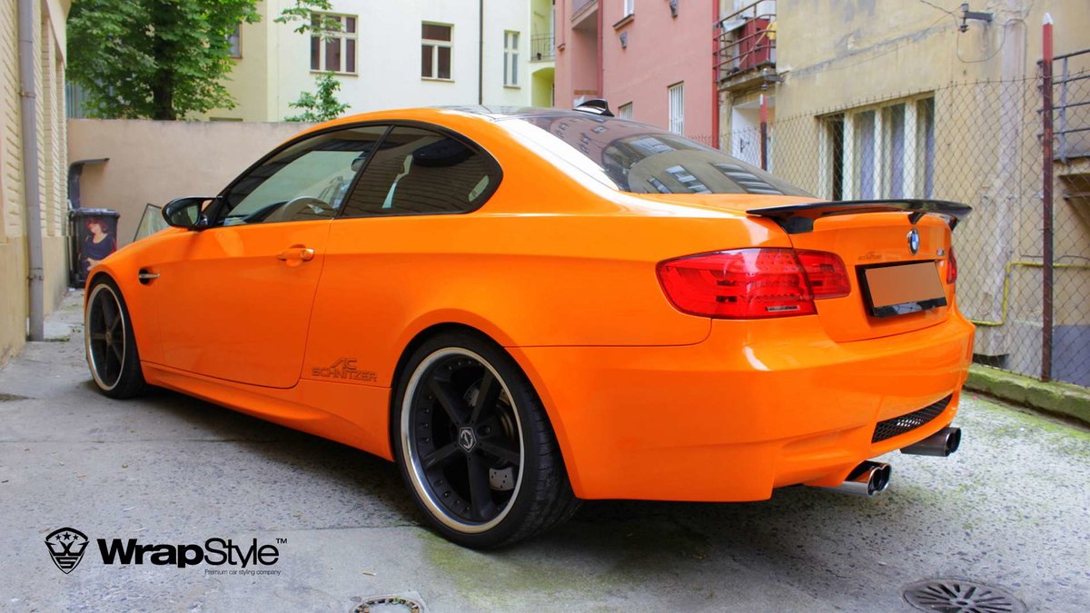 BMW 3 - Orange Gloss wrap - img 1