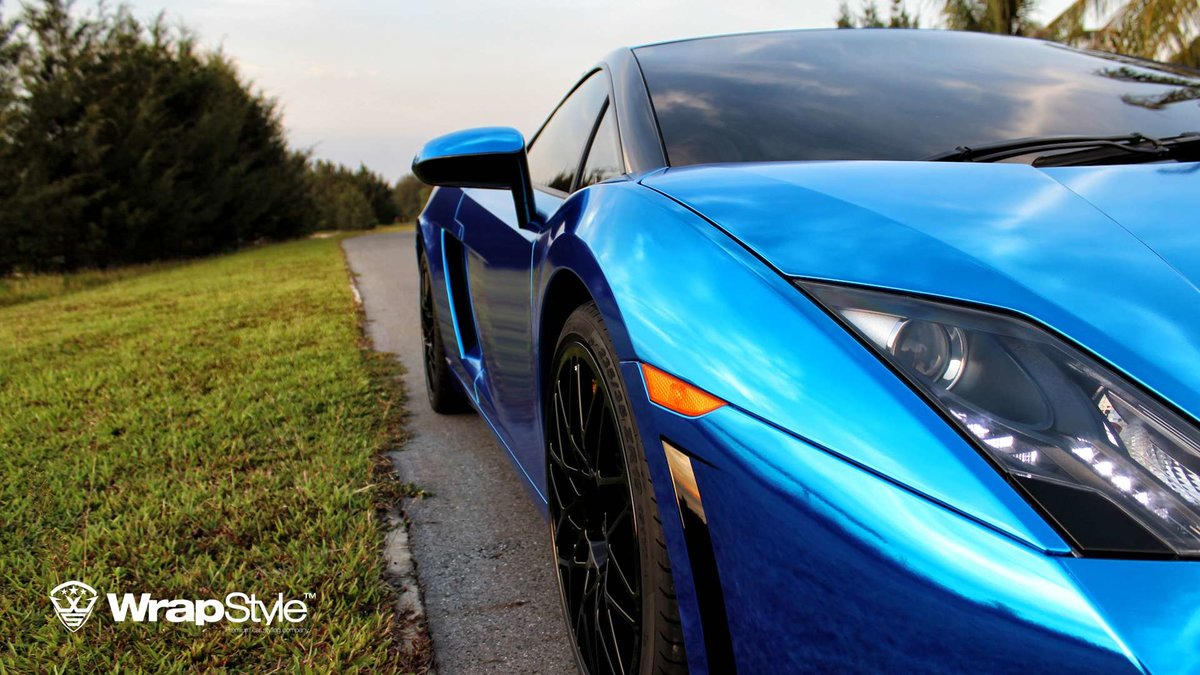 Lamborghini Aventador - Blue Chrome wrap - img 2