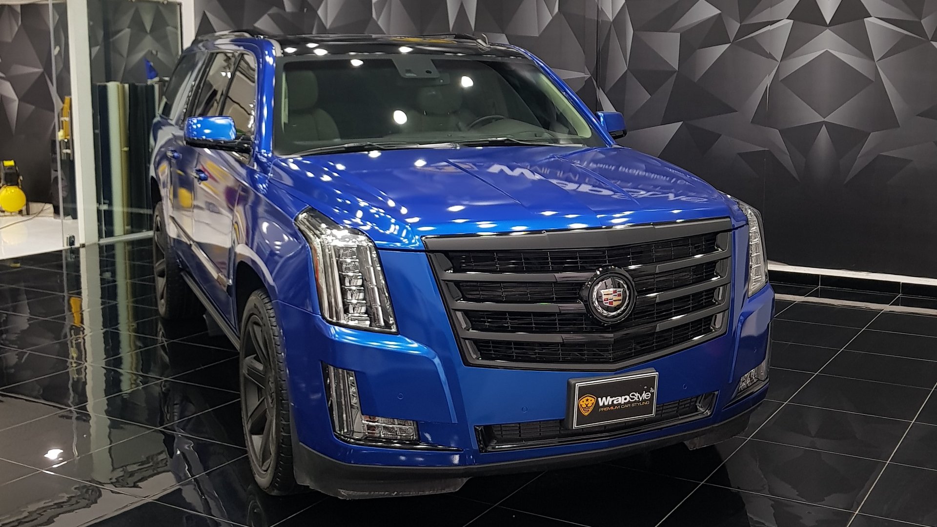 Cadillac Escalade Metallic Blue Paint cadillac escalade sport 2020