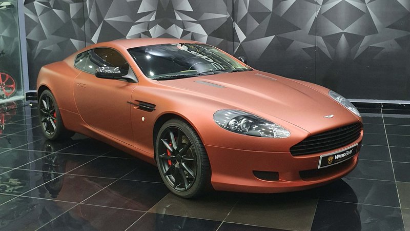 Aston Martin DB9 - Red Aluminium wrap