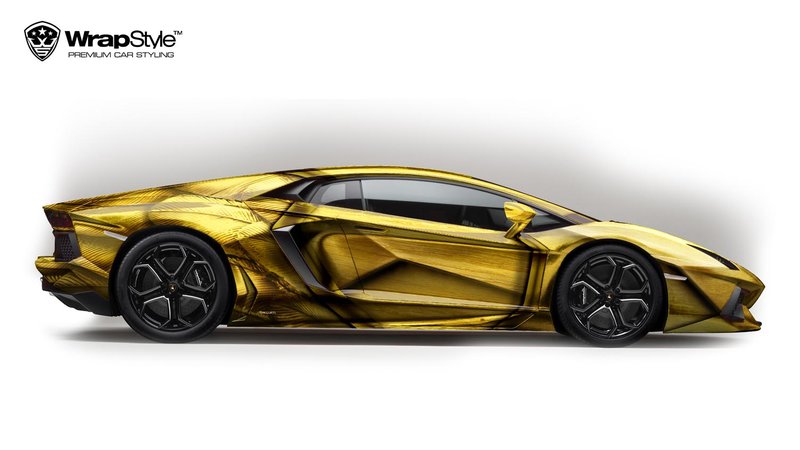 Lamborghini Aventador - Gold Chrome Arrow design