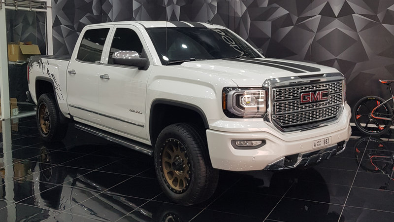 GMC Sierra - White Gloss wrap