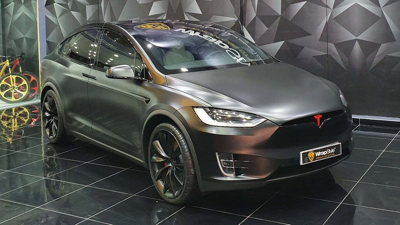 Tesla Model X - Grey Satin wrap