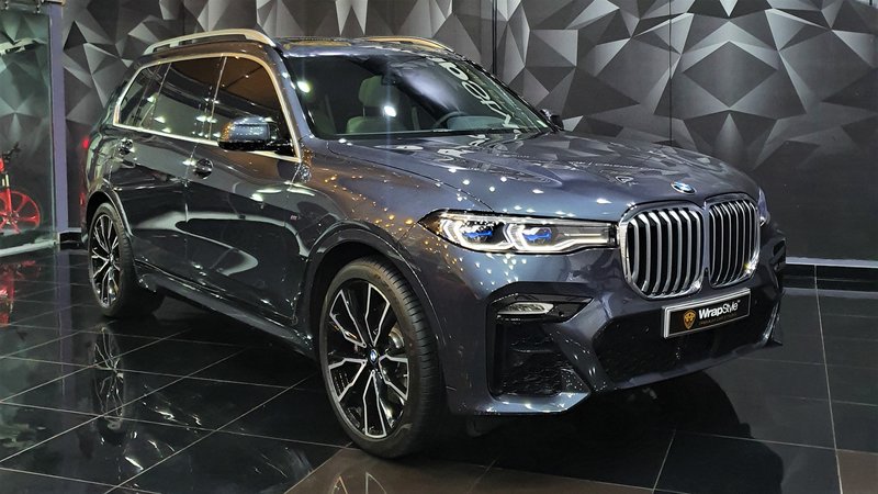 BMW X7 -  Blue Gloss wrap