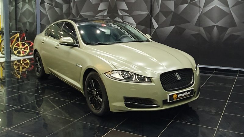 Jaguar XJ - Green Satin wrap