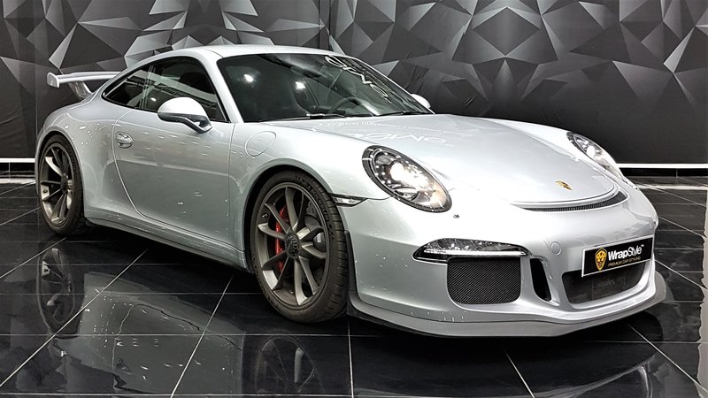 Porsche 911 - Silver Gloss wrap