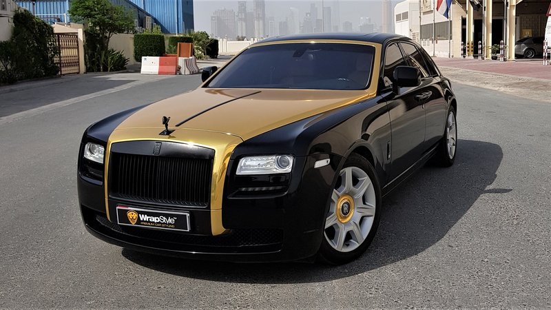 Rolls-Royce Ghost - Gold Gloss Stripe