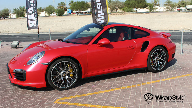 Porsche 911 Turbo - Red Gloss wrap - img 2 small