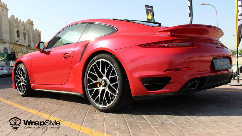 Porsche 911 Turbo - Red Gloss wrap - img 1 small