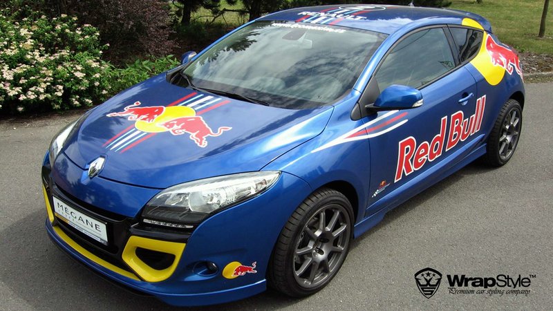 Renault Megane - Red Bull design - img 1 small